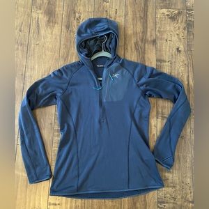 Arcteryx delta half-zip